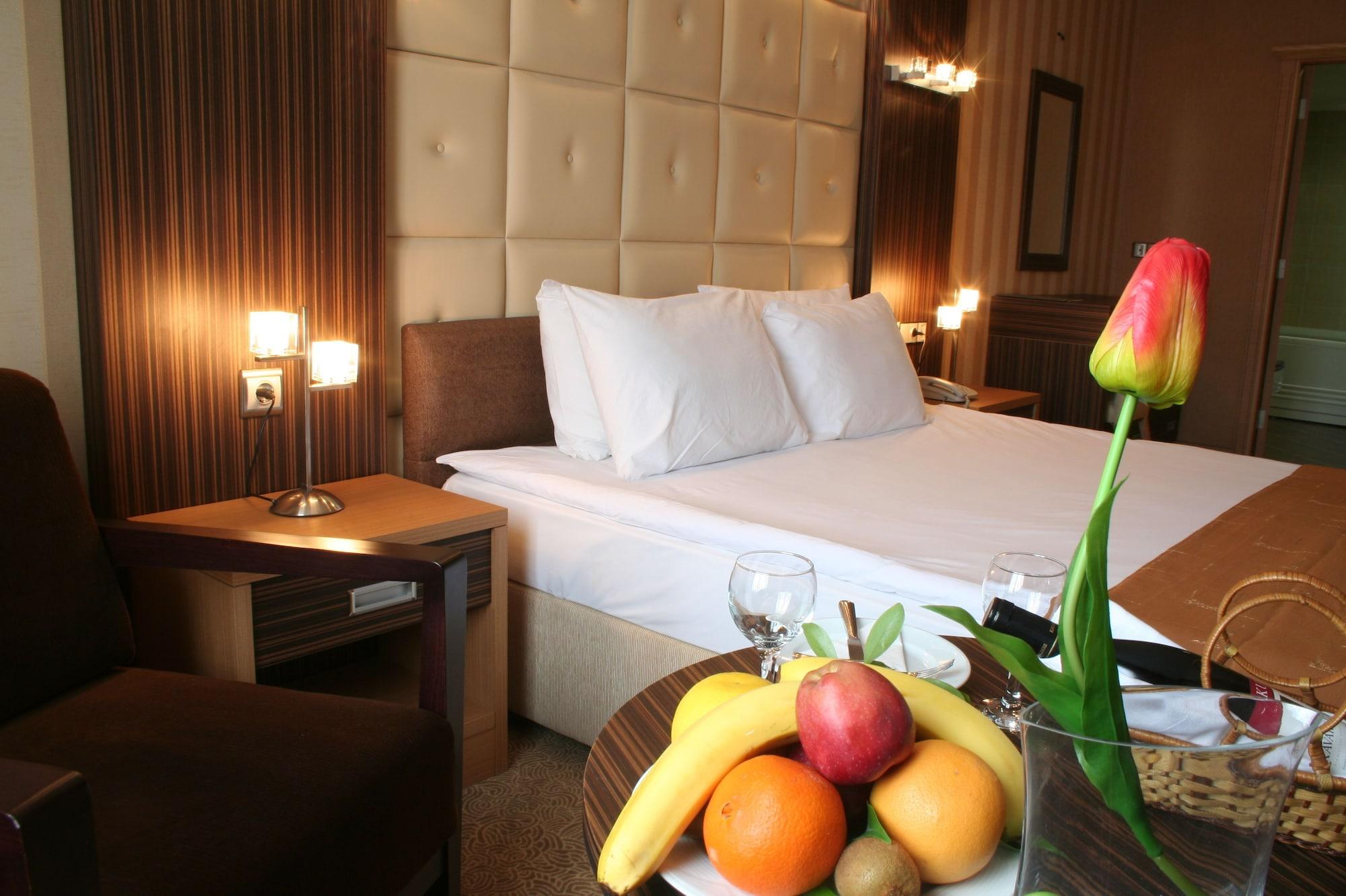 Surmeli Adana Hotel Екстериор снимка