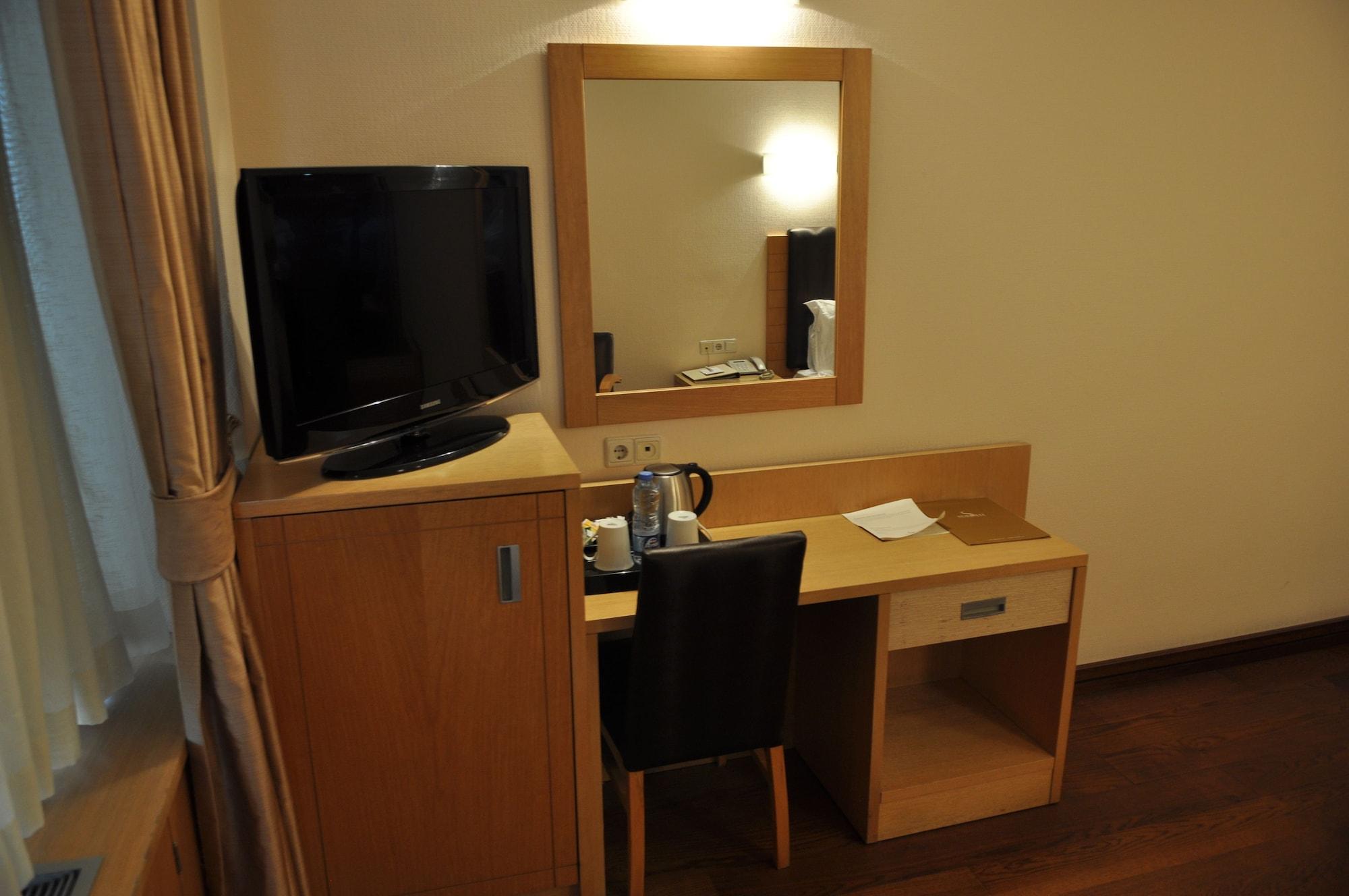 Surmeli Adana Hotel Екстериор снимка