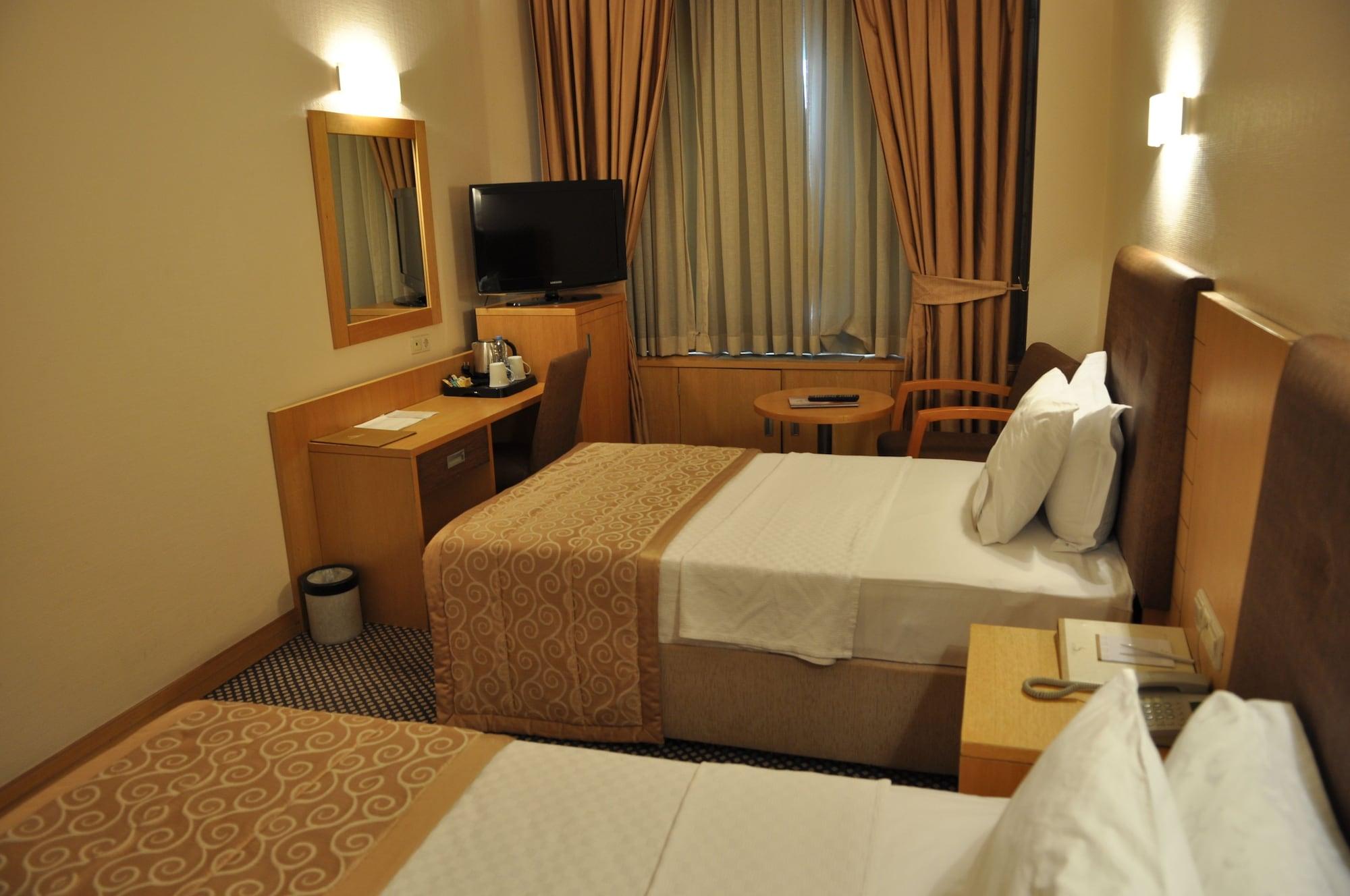 Surmeli Adana Hotel Екстериор снимка