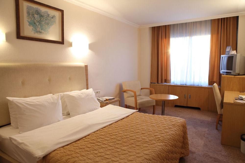 Surmeli Adana Hotel Екстериор снимка